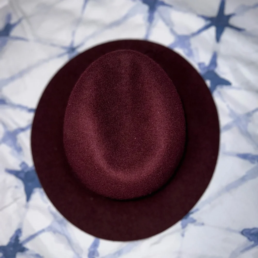 Hat - Picture 4 of 5